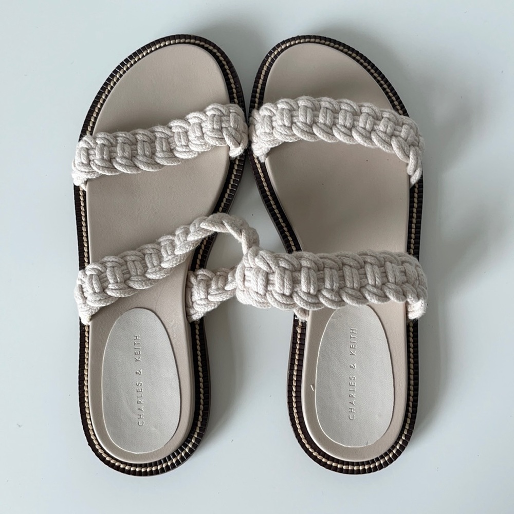 Charles & Keith sliders